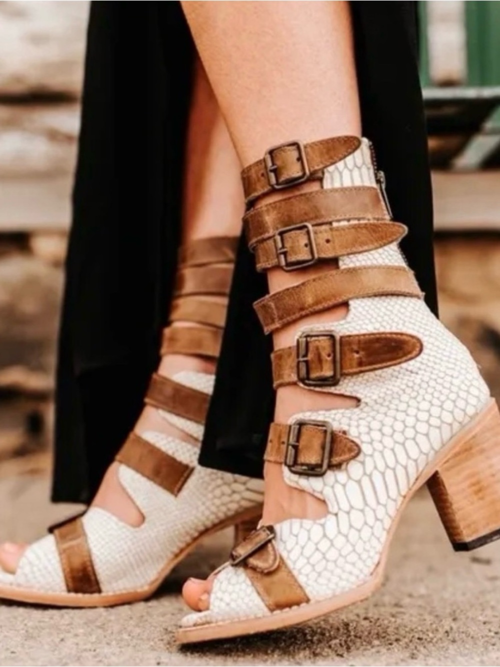 Freebird Bond White & Brown Snakeskin Buckle Strappy Block Heel Sandals Size 9